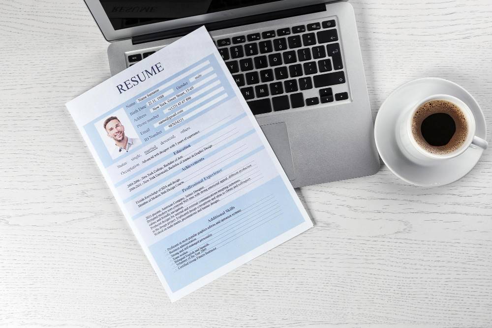 19+ Contoh Deskripsi Diri dalam CV yang Menarik Untuk Berbagai Jenis Posisi Pekerjaan!